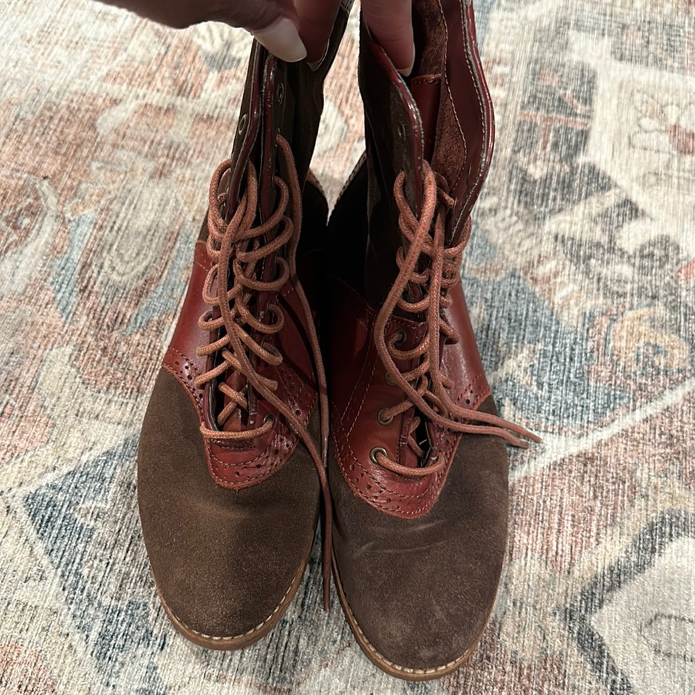 Bass Nikki in cocoa/burgundy size 7